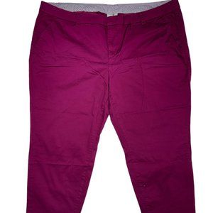 JCP Twill Capris (24W)